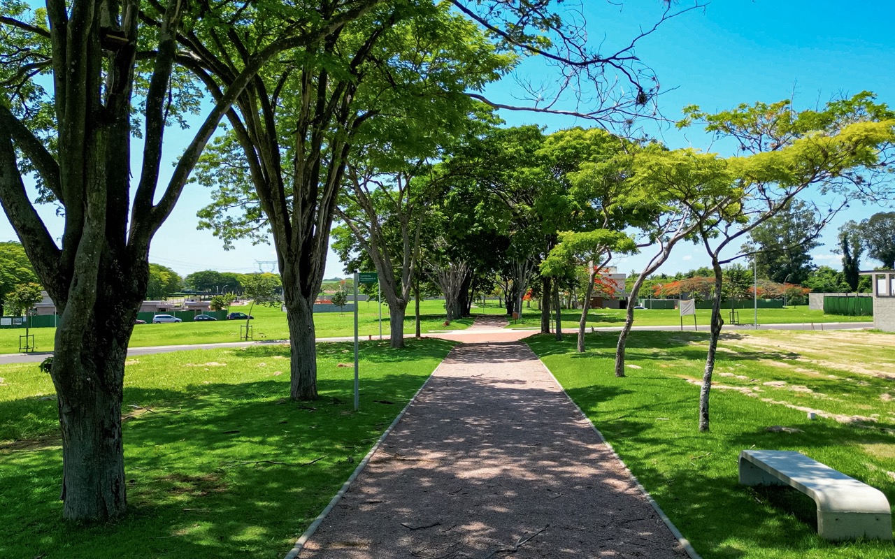 Lote em Condomínio