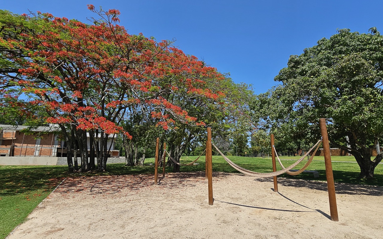 Lote em Condomínio